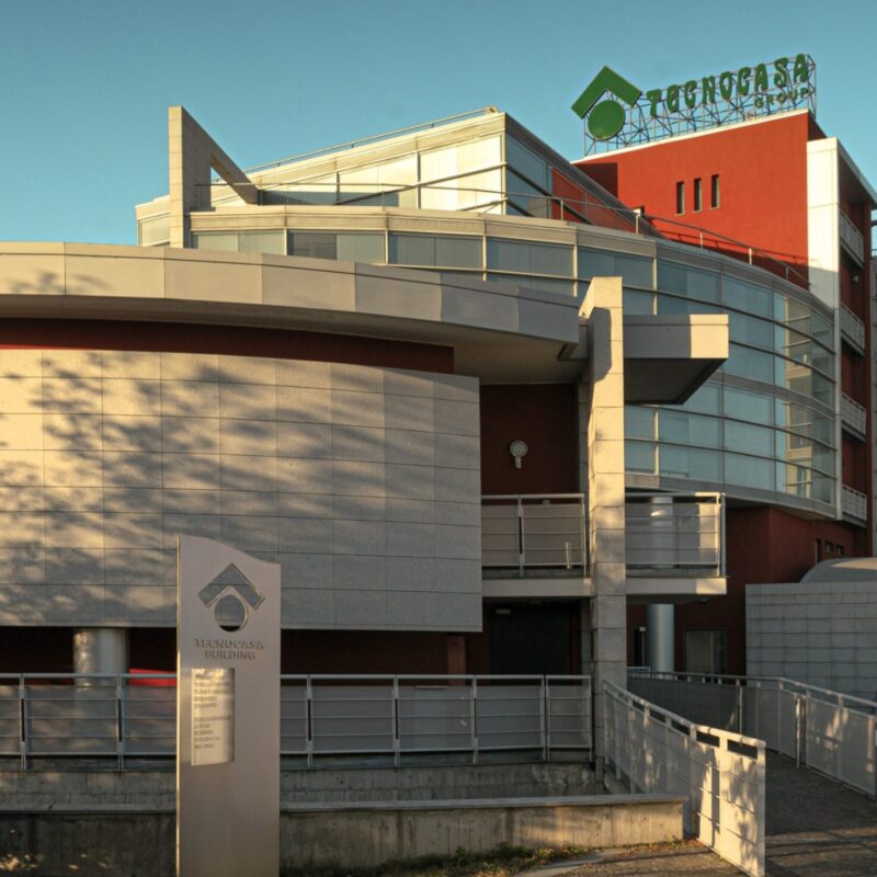 Sede-nazionale-Gruppo Tecnocasa-nove-agenzie-affiliate-tecnocasa-lasciano-la-rete-parte-interno-12-facile-franchising