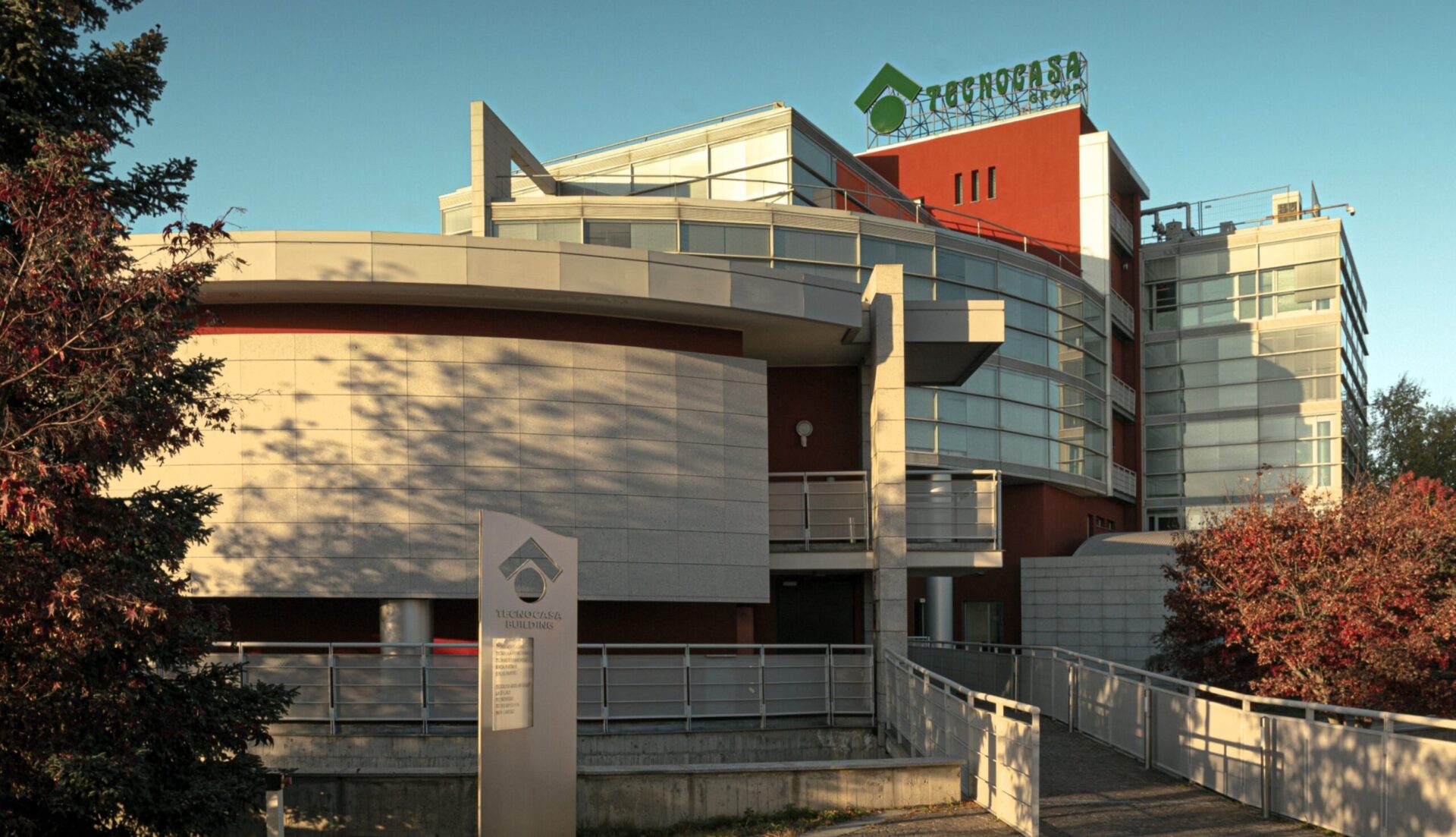 Sede-nazionale-Gruppo Tecnocasa-nove-agenzie-affiliate-tecnocasa-lasciano-la-rete-parte-interno-12-facile-franchising